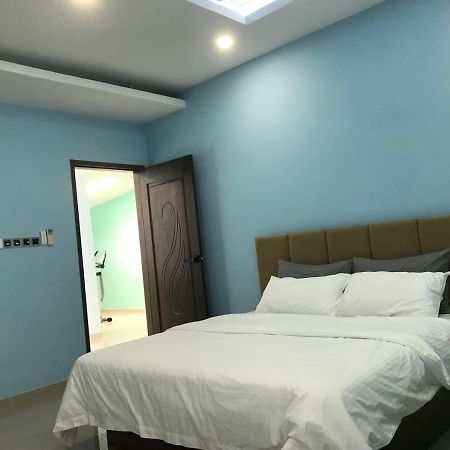 Homestay Stardow~星窗名宿~ Johor Bahru Dış mekan fotoğraf